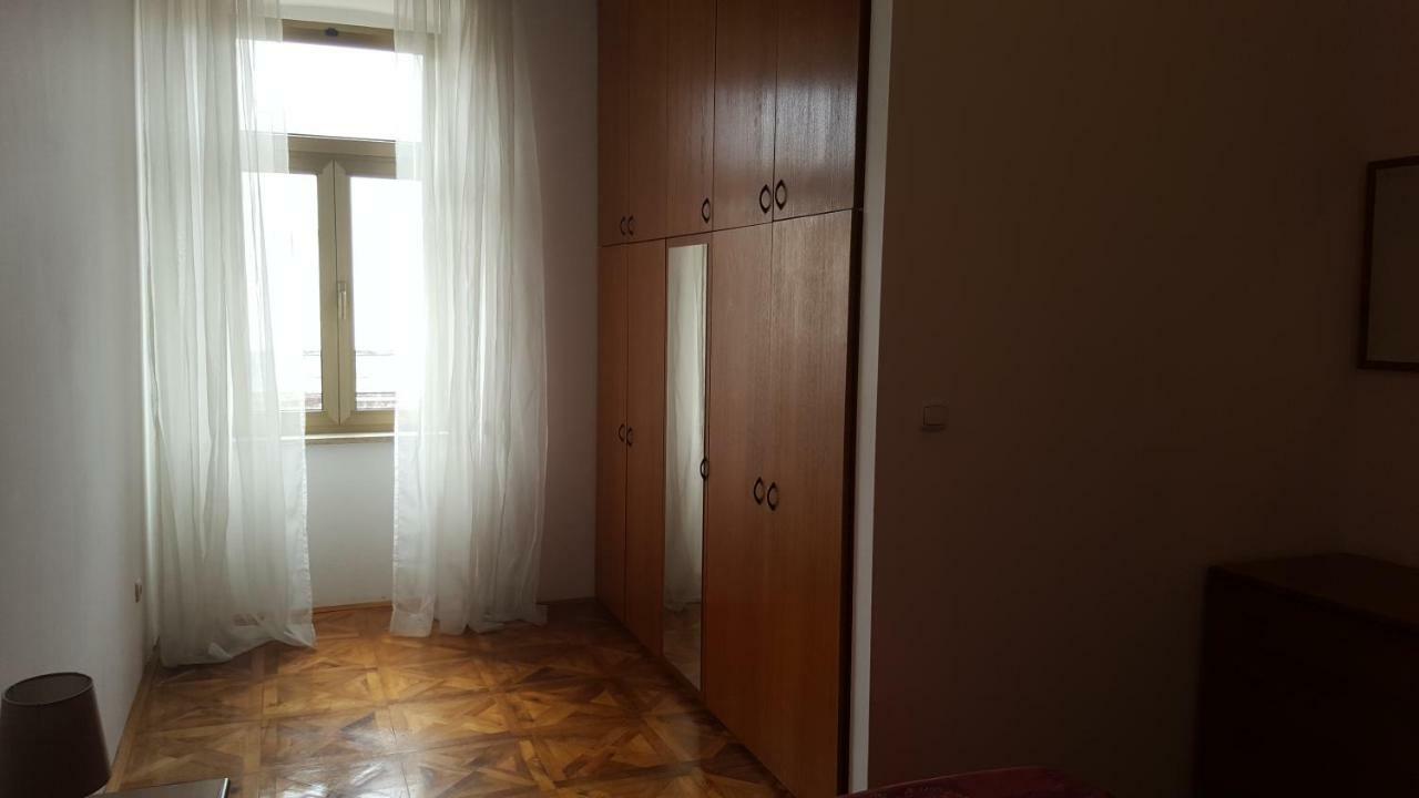 Ferienwohnung Centar Old Town, With Free Private Parking Pula Exterior foto